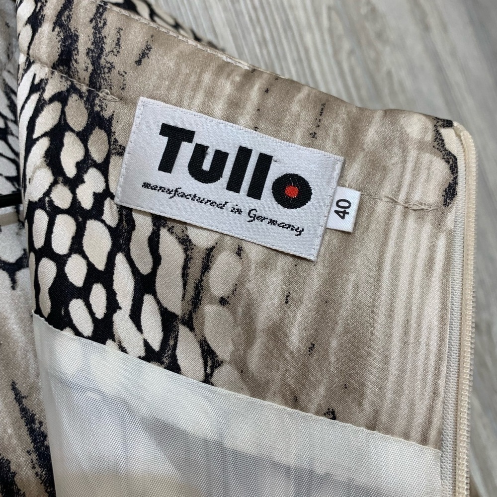 Tullo Silk Animal Print Straight Loose Fit Long S… - image 7